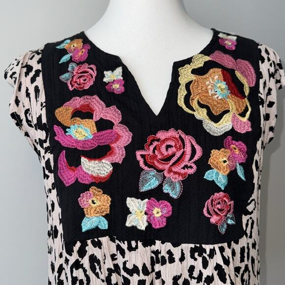 Savanna Jane Black Leopard Embroidered Floral Flutter Sleeveless Tunic Women's M - Picture 2 of 6